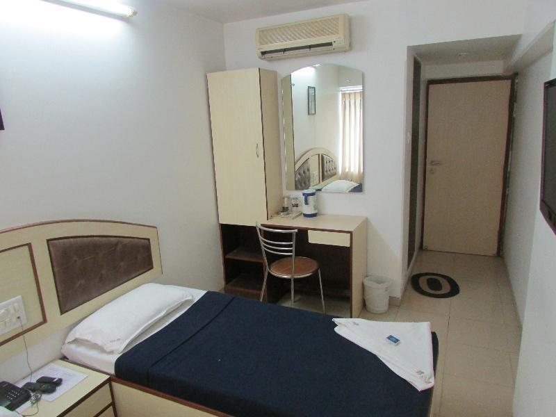 Click Hotels Andheri Midc Bombay Esterno foto